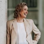 Dr Theresa Klara Loch
